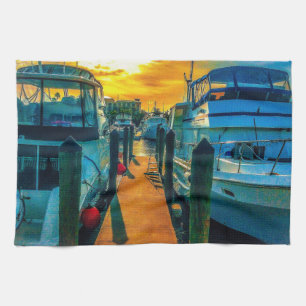 Linge De Cuisine Bateaux au coucher du soleil du port