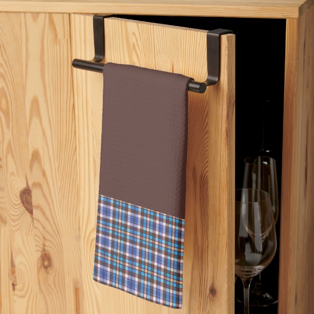 Linge De Cuisine Blue Plaid Borders on Brown (Pliage en tiers)