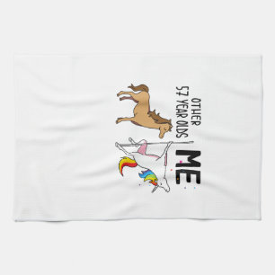 Linge De Cuisine Cadeau d'anniversaire de 57 ans d'autres licornes