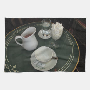 Linge De Cuisine Cafe de Flore, Paris, France - café Viennois