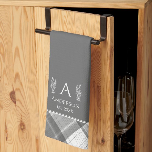Linge De Cuisine Carte gris foncé Nom personnalisé Monogramme (Pliage en tiers)