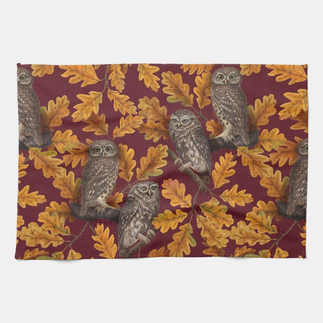Linge De Cuisine Chouettes d'automne sur rouge foncé (Horizontal)
