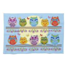 Chouettes d'été jolies et colorées