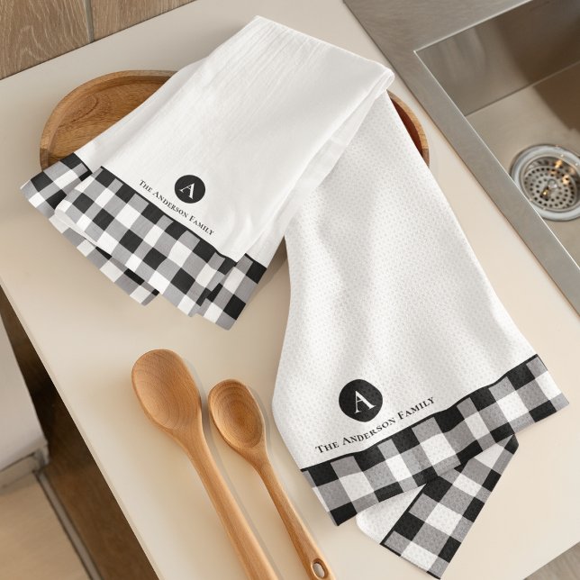 Linge De Cuisine Classic Buffalo Plaid Nom de famille initial Cuisi (Créateur téléchargé)