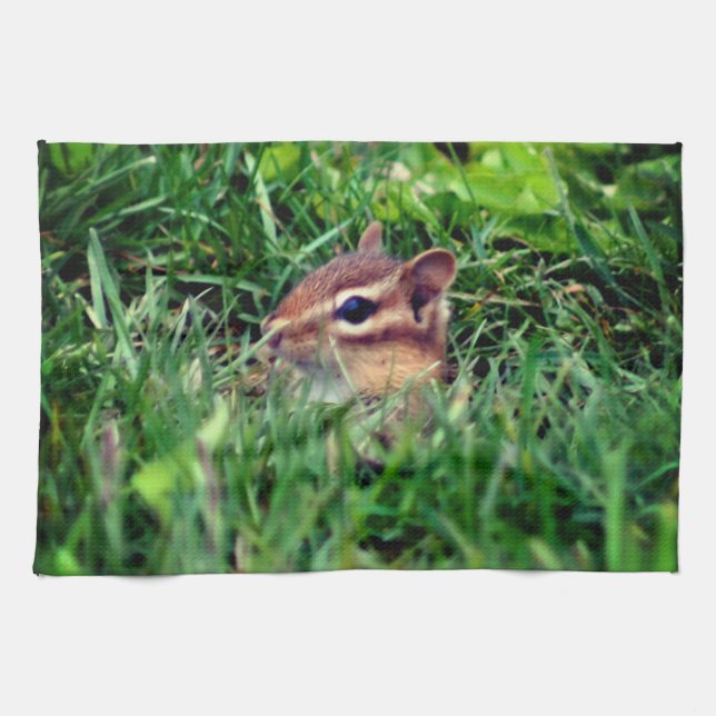 Linge De Cuisine Cute Baby Chipmunk Peeking Wildlife (Horizontal)