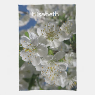 Linge De Cuisine fleur de cerisier blanche au printemps sur un ciel
