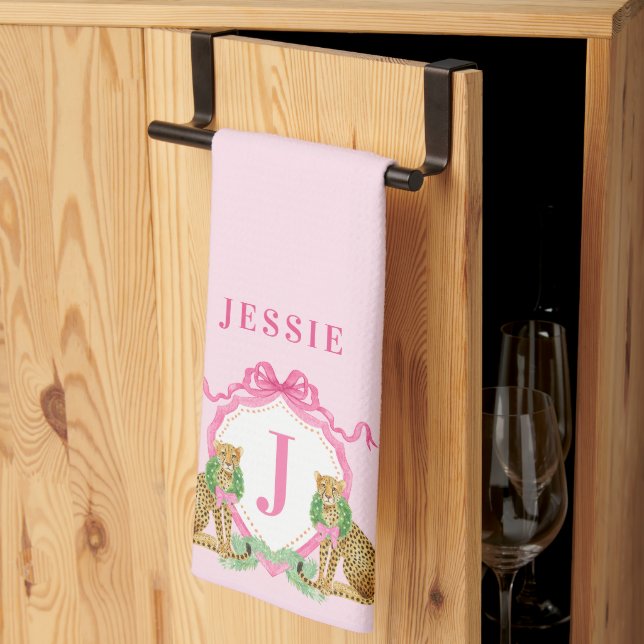 Linge De Cuisine Leopard Christmas Crest Monogram With Name (Pliage en tiers)