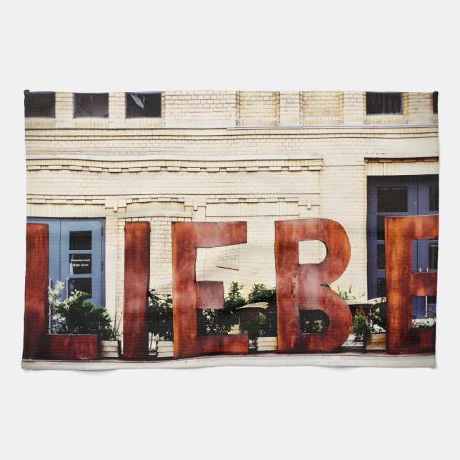 Linge De Cuisine Love Berlin, Germany Travel Souvenir  (Horizontal)