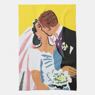 Linge De Cuisine Mariage Vintage, Mariés s'embrassant