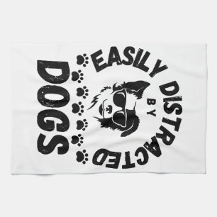 Linge De Cuisine Mignon facilement distrait par les chiens amateurs