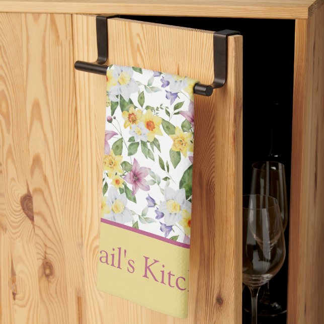 Linge De Cuisine Monogramme Violet Jaune Blanc Vert Floral Chic (Pliage en tiers)