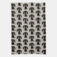 Motif noir et bronzage aux cheveux courts mignon