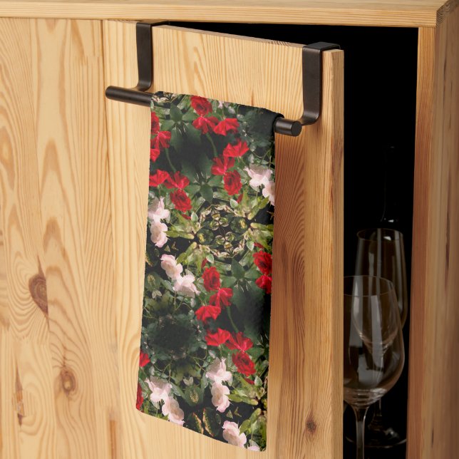 Linge De Cuisine Motif Rose Rouge Et Blanc (Pliage en tiers)
