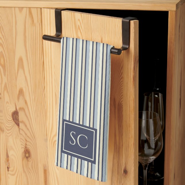 Linge De Cuisine Navy And Cream Striped Pattern Monogrammed (Pliage en tiers)