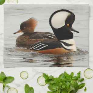 Linge De Cuisine Réunion de canards-fusiliers à capuchon à l'étang