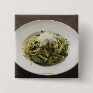 Linguine mit Pesto und Parmesan Button