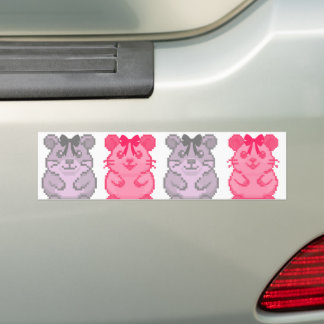 Linie von pixeligen mehrfarbigen Cartoon-Hamstern Autoaufkleber