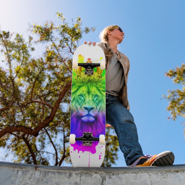 Lion King Skateboard Deck aux couleurs Abstraites! (Extérieur 1)