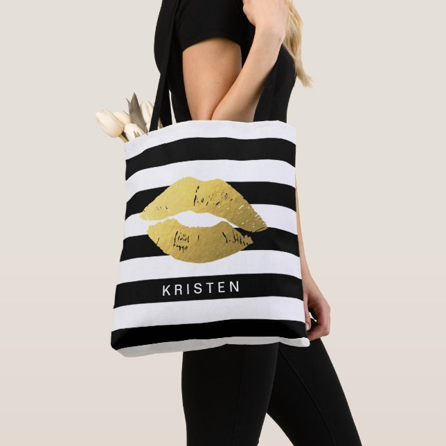 Lippen mit klassischen Schwarz-weißen Streifen Tasche (Von Nahem)