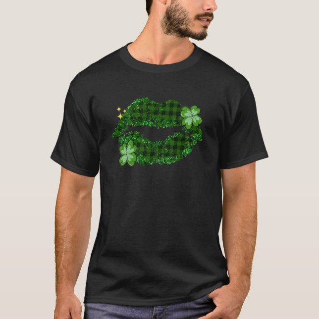 Lips Kiss Me I'm Irish Kleeblatt St Patricks Day C T-Shirt (Vorderseite)