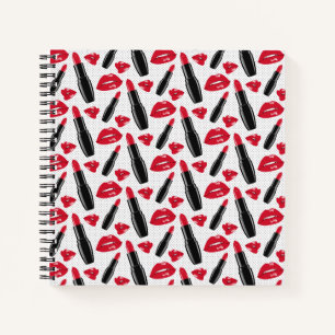 Lipstick und Lippen Polka Dottern Muster Notizbuch