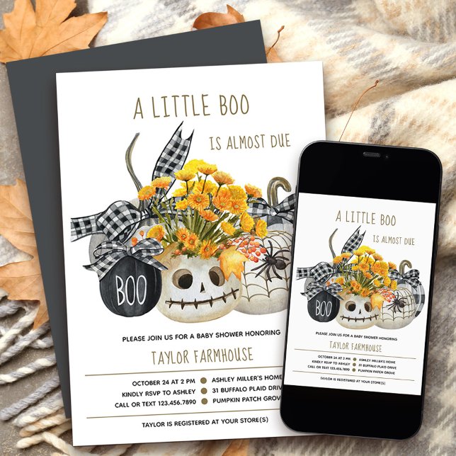 Little Boo Farmhouse Pumpkin Halloween Kinderdusch Einladung (Little Boo Halloween Baby Shower Invitation with stylish farmhouse plaid and fall flowers
)