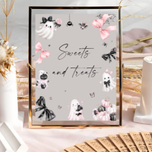 Little Boo Halloween Süßigkeiten und Leckereien Poster