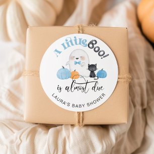 Little Boo ist fast zu Halloween Babydusche Runder Aufkleber