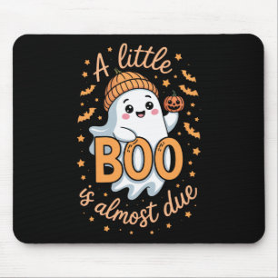 Little Boo ist fast zu Niedlichen Halloween-Schwan Mousepad