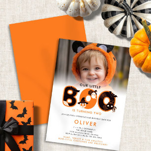 Little Boo macht zwei Fotos Halloween zum Geburtst Einladung