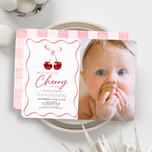 Little Cherry auf dem Top Ribbon Foto 1. Geburtsta Einladung