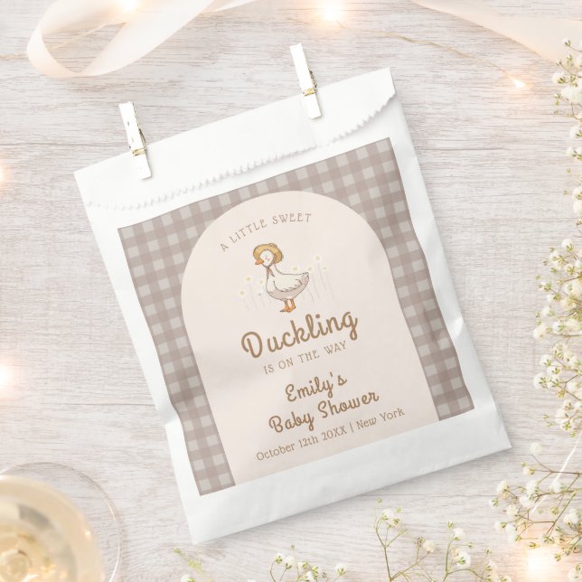 Little Duckling Farmhouse Gingham Baby Shower Geschenktütchen (Ausgeschnitten)