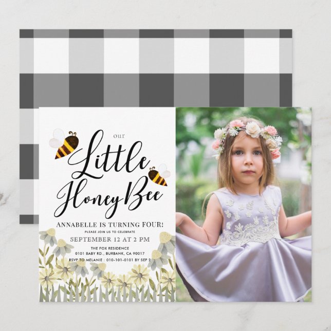 Little Honey Bee Daisy Birthday Foto Einladung (Vorne/Hinten)
