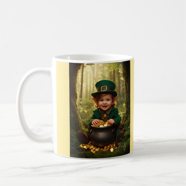 Little Irish Leprechaun & Gold Cauldron Kaffeetasse (Links)