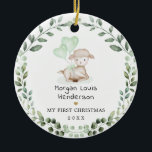 Little Lamb Greenery Wreath Baby First Christmas Keramik Ornament<br><div class="desc">Dieses bezaubernde Design besticht durch ein niedliches Baby Schaf,  hübsche Salbeiblasen und einen eleganten Eukalyptuskranz. Das hintere Design gibt Ihnen die Möglichkeit,  das Foto Ihres Babys hinzuzufügen,  um das Ornament noch persönlicher und spezieller zu machen!</div>