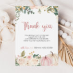 Little Pumpkin Baby Dusche Danke Karte<br><div class="desc">Mit unserer Little Pumpkin Fall Baby Shower Dankeschön Card. Diese bezaubernde Karte ist der ideale Weg, um Ihren Gästen zu danken, dass sie diesen besondere Anlass mit Ihnen gefeiert haben. Mit seinem im Herbst inspirierten Design und dem zauberhaften Kürbisthema prägt es das Wesentliche einer Herbstbrause. Egal, ob Sie eine Babydusche...</div>