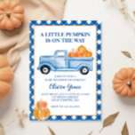 Little Pumpkin Blue LKW Fall Baby Dusche Einladung<br><div class="desc">Ein kleiner Kürbis ist auf dem Weg Babydusche laden mit Aquarellkürbis und blauem LKW und blau kariert kariert. Fall Baby Duwer Thema.</div>