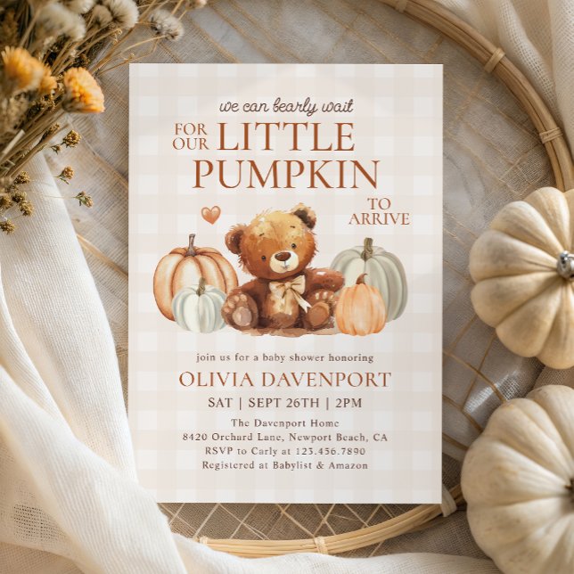 Little Pumpkin Gingham Teddy Bear Fall Baby Shower Einladung (Von Creator hochgeladen)