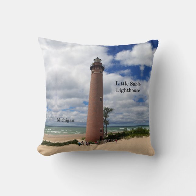 Little Sable Lighthouse Quadratkissen Kissen (Vorderseite)