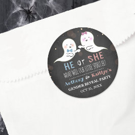 Little Spirit Halloween Ghosts Gender Reveal Party Runder Aufkleber
