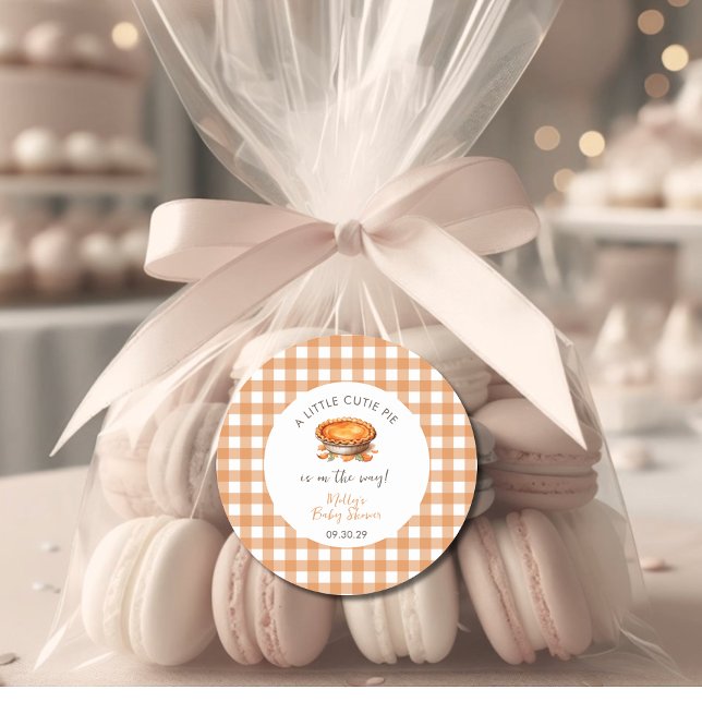 Little Süsse Pie Fall Pumpkin Gingham Baby Dusche Runder Aufkleber (Little Cutie Pie Round Sticker )