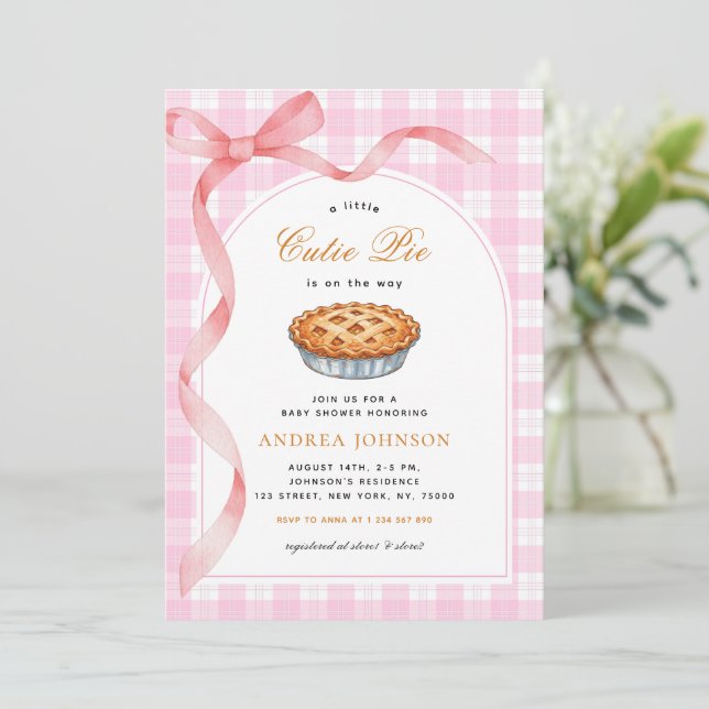 Little Süsse Pie Pink Gingham Bow Girl Baby Dusche Einladung (Stehend Vorderseite)