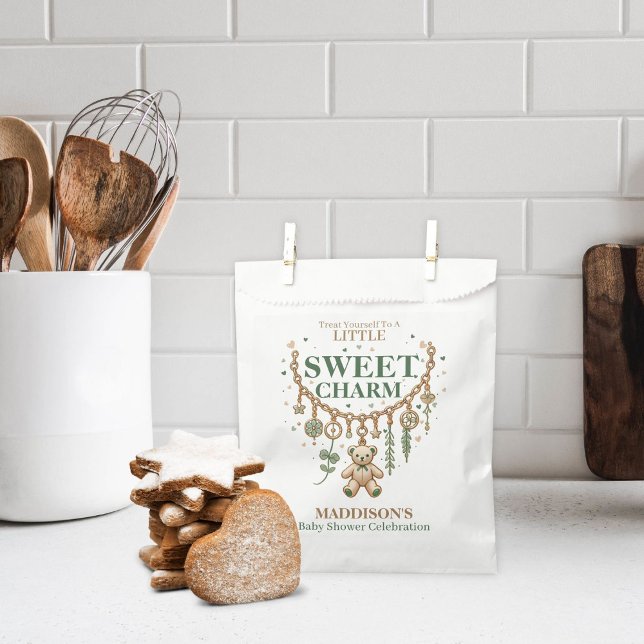 Little Sweet Charm Baby Shower Fevor Bag Geschenktütchen (Adorable Charm Bracelet Favour Bag to match the Lucky Charm Baby Shower Set)