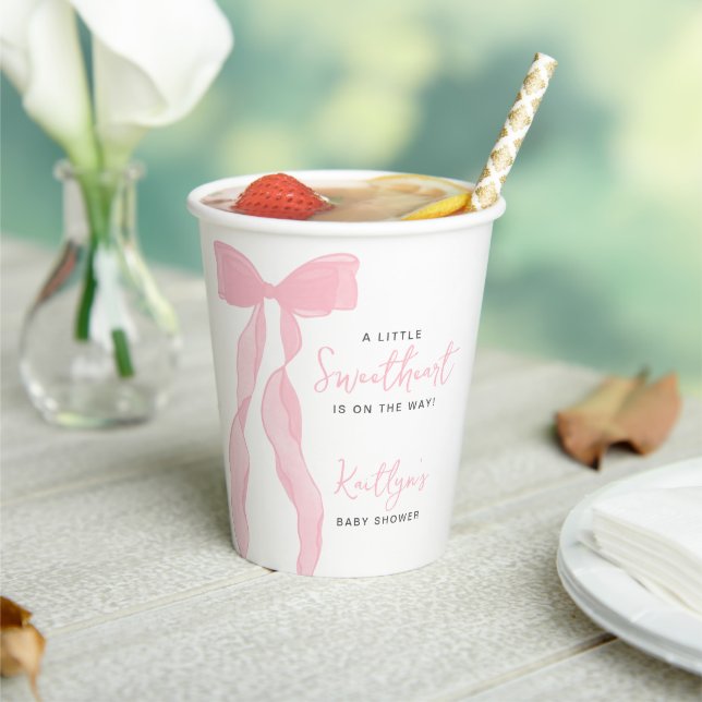 Little Sweetheart Elegant Pink Bow Baby Shower Pappbecher (In Situ)