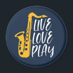 Live-Liebe Saxophone Player Jazz Music Lover Magnet<br><div class="desc">Vintages Retroorchester- und Jazzmusikfan-Design für Geige- und Saxophonspieler in einer Musikband oder Symphonie. Coole klassische Jazzartikel für Saxophonisten,  Violinisten,  Musiker und Künstler. Ein lustiger und humorvoller Musikpun für Geige- und Saxophonlehrer,  Orchesterfan und diejenigen,  die nur Liebe spielen. Große Souvenirs,  Weihnachtsgeschenk und Geburtstagsgeschenk für Familien und Freunde.</div>
