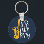 Live-Liebe Saxophone Player Jazz Music Lover Schlüsselanhänger<br><div class="desc">Vintages Retroorchester- und Jazzmusikfan-Design für Geige- und Saxophonspieler in einer Musikband oder Symphonie. Coole klassische Jazzartikel für Saxophonisten,  Violinisten,  Musiker und Künstler. Ein lustiger und humorvoller Musikpun für Geige- und Saxophonlehrer,  Orchesterfan und diejenigen,  die nur Liebe spielen. Große Souvenirs,  Weihnachtsgeschenk und Geburtstagsgeschenk für Familien und Freunde.</div>