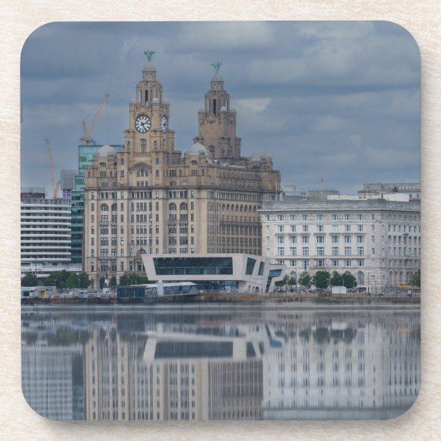 Liverpool Skyline Reflektion Getränkeuntersetzer (Vorderseite)