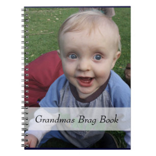 Livre de fierté des photos de grand-mère