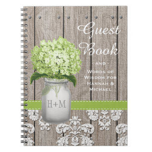 Livre d'invité décoré d'un monogramme d'hortensia