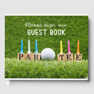 Livre D'or Balle de golf sur l'herbe verte golfeur